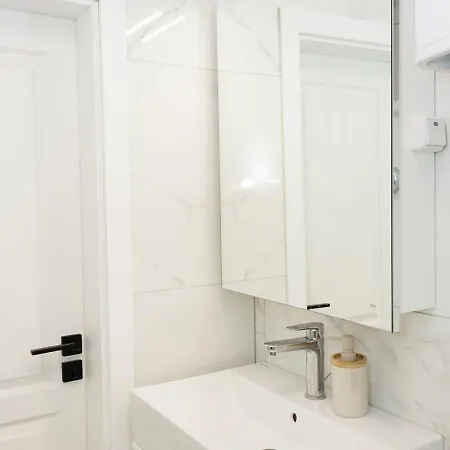 1bd Near Varna's Sea Garden With Parking Spot By Flat Mаnager Warna